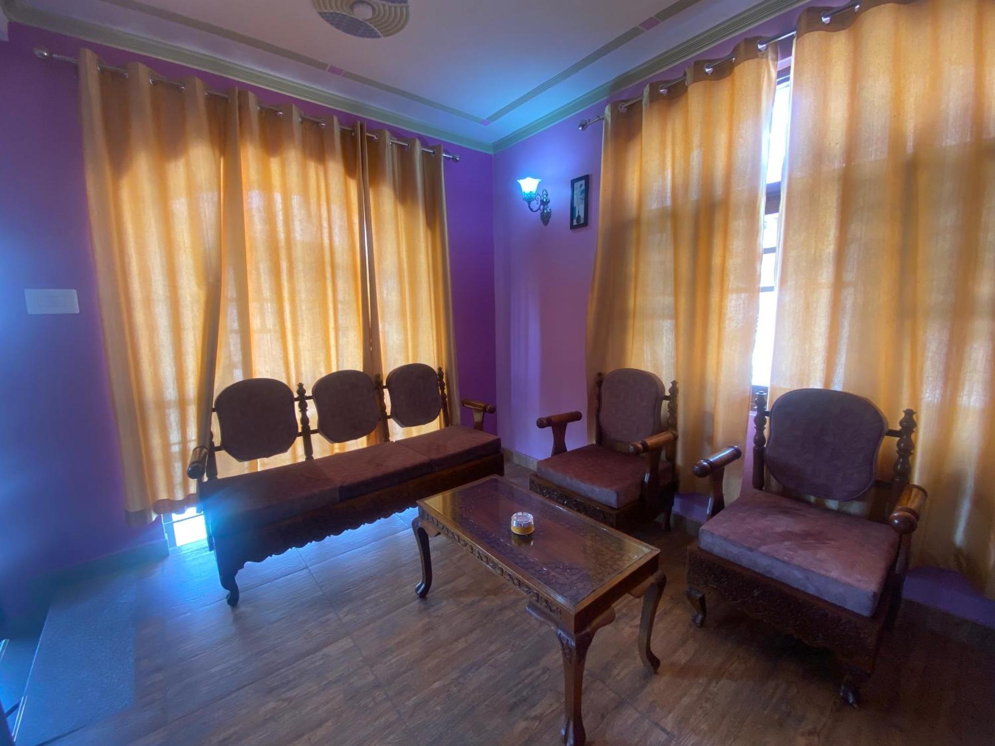 Penthouse Villa Srīnagar Esterno foto