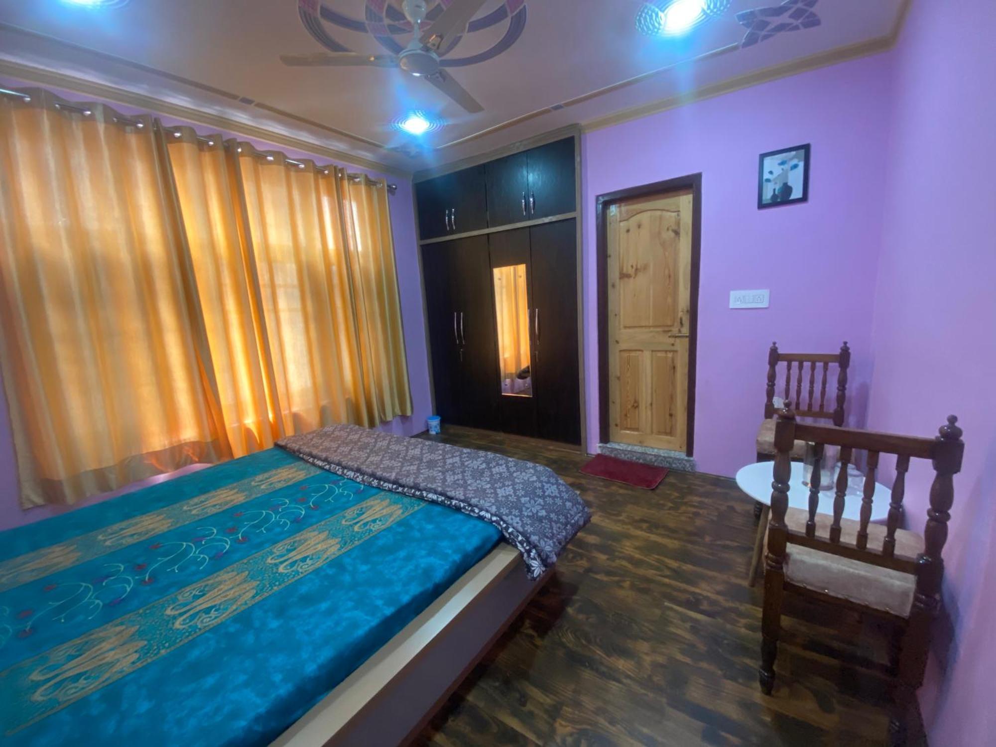 Penthouse Villa Srīnagar Esterno foto